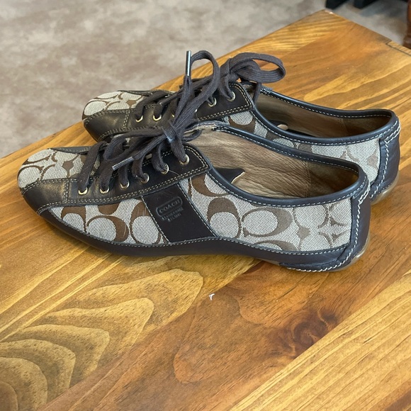 Coach Sue A1258 - Size 10B - Picture 5 of 7